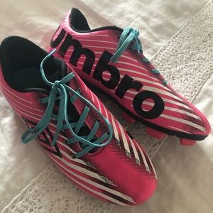 Girls UMBRO soccer cleats